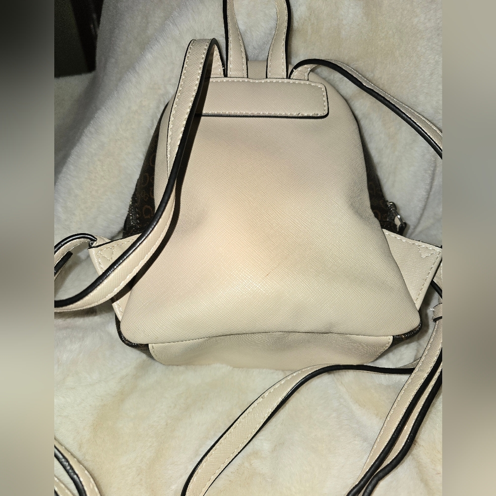 Guess Monogram Backback - Picture 2 of 4